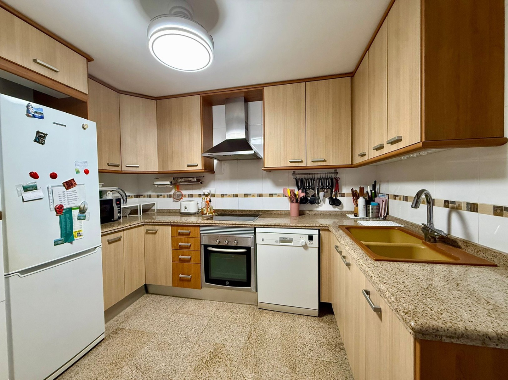 Wohnung in Denia mit drei Schlafzimmern in der Miguel Hernandez Zone