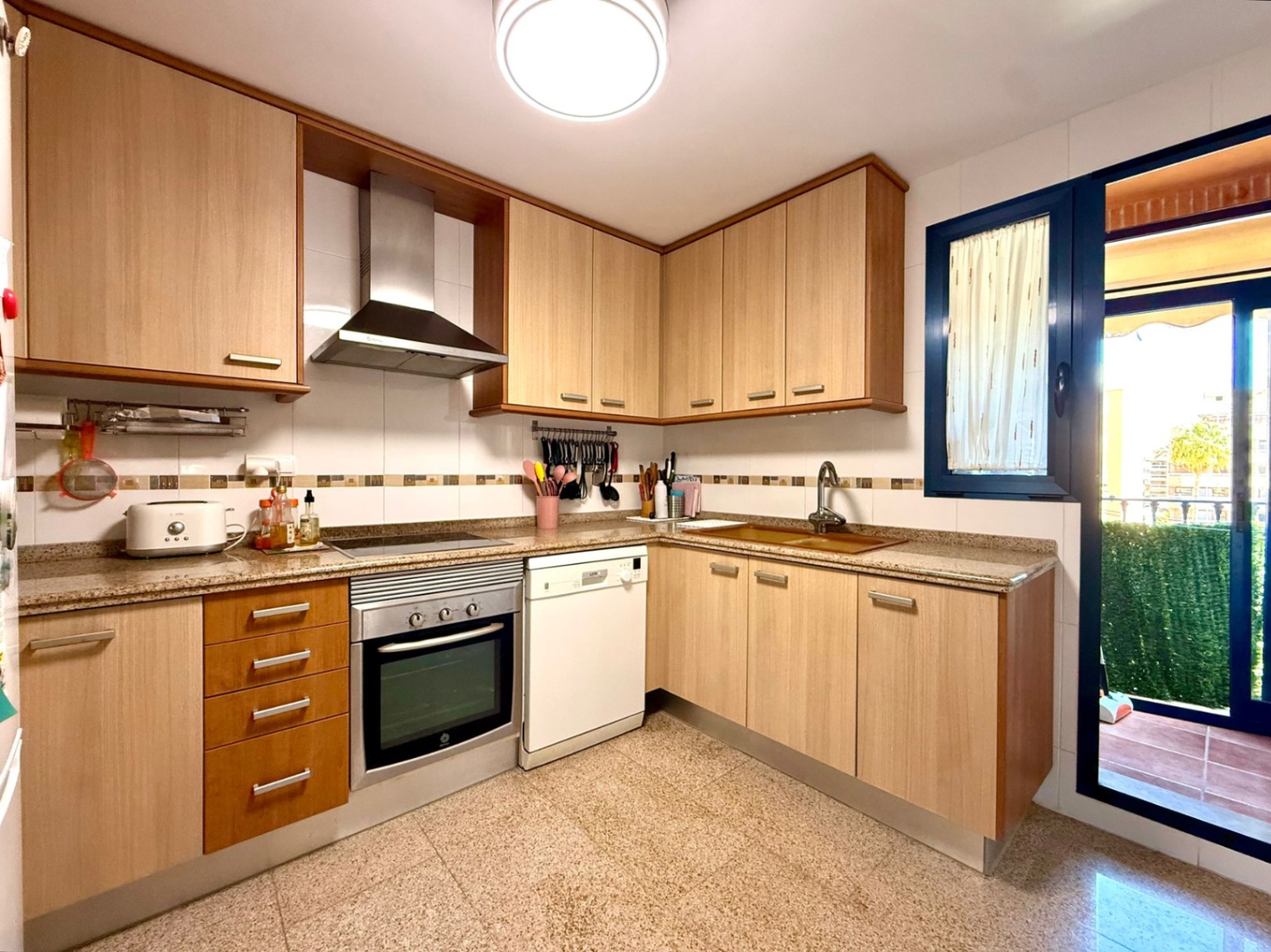 Wohnung in Denia mit drei Schlafzimmern in der Miguel Hernandez Zone