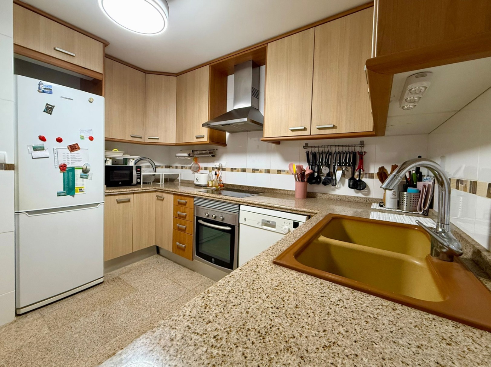 Wohnung in Denia mit drei Schlafzimmern in der Miguel Hernandez Zone