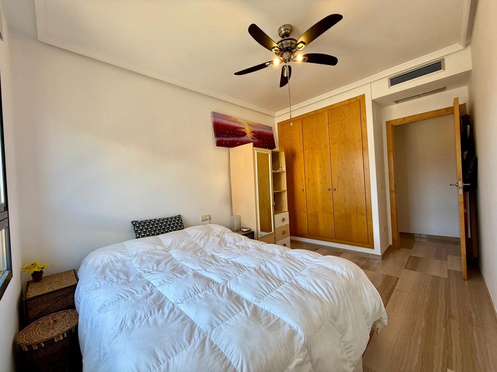 Wohnung in Denia mit drei Schlafzimmern in der Miguel Hernandez Zone