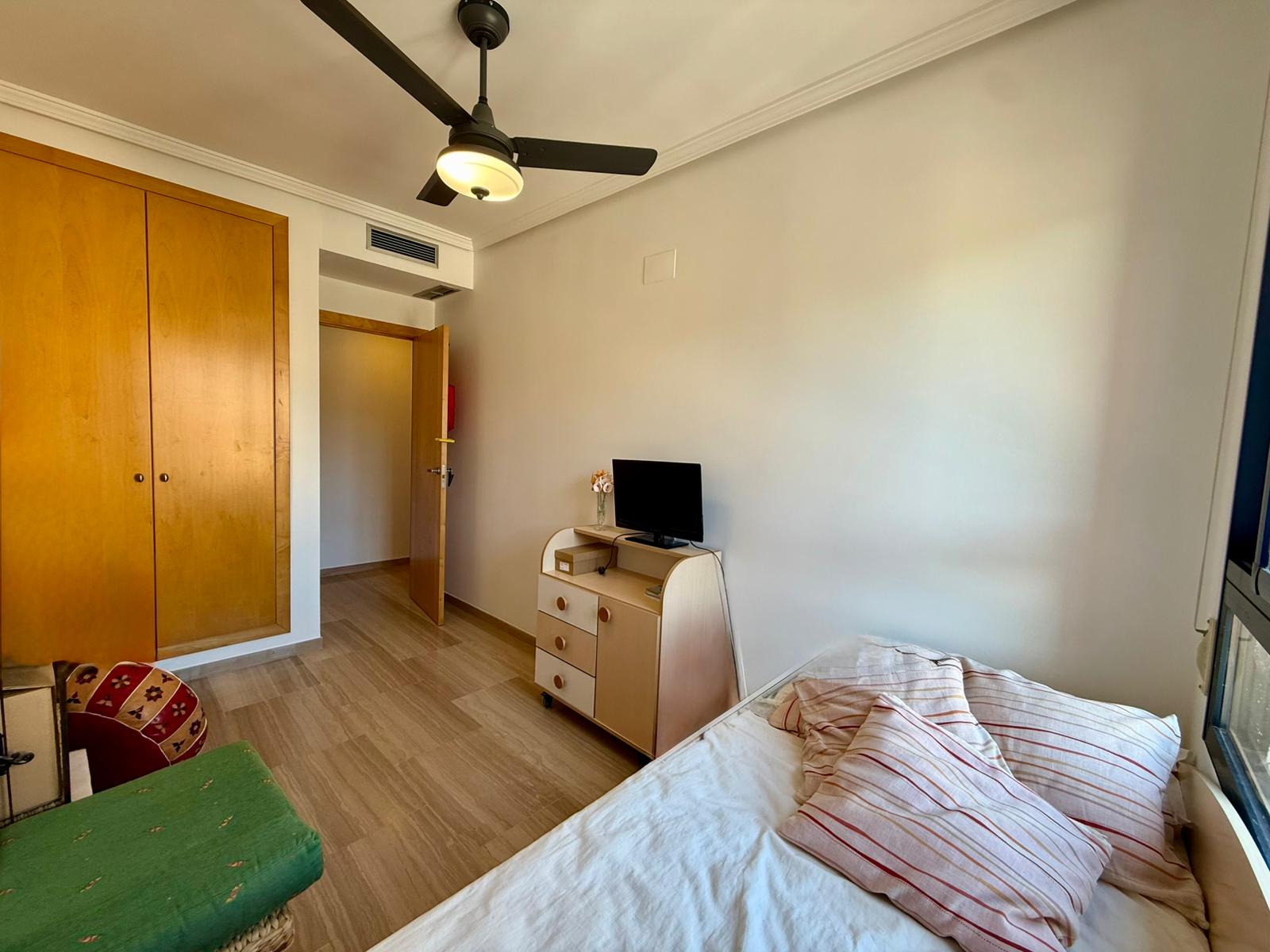 Wohnung in Denia mit drei Schlafzimmern in der Miguel Hernandez Zone