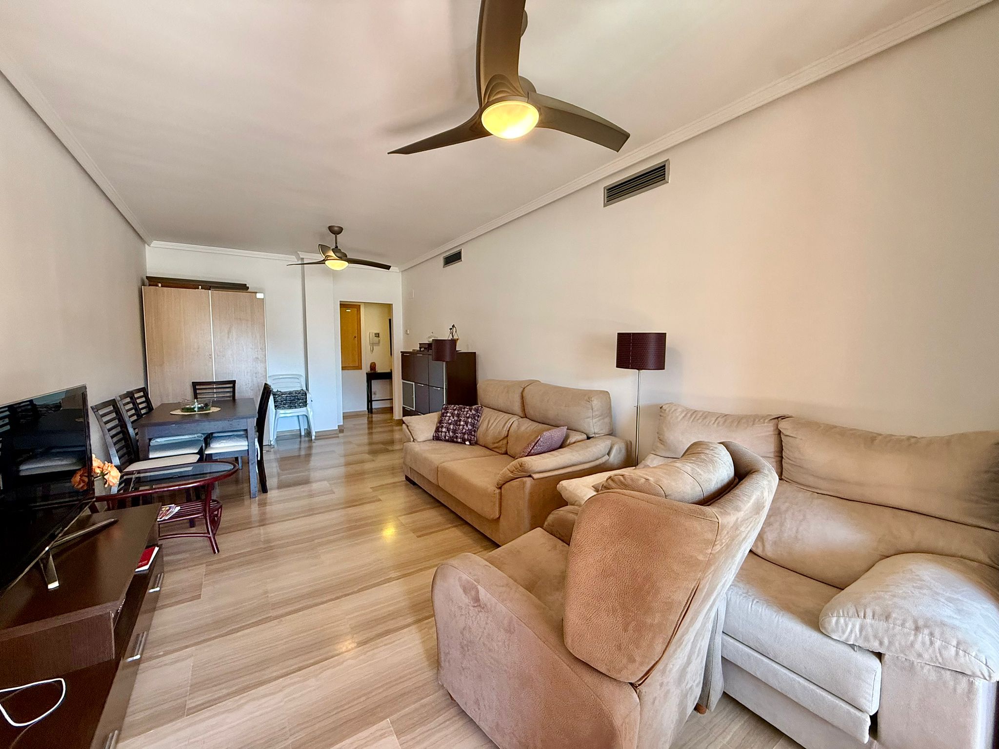 Wohnung in Denia mit drei Schlafzimmern in der Miguel Hernandez Zone