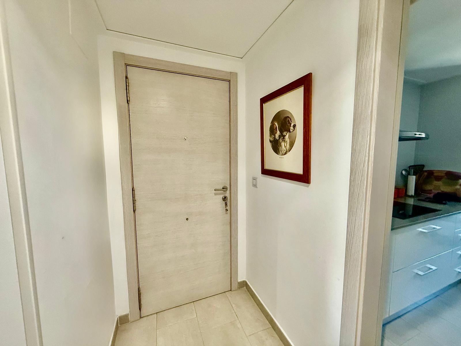 Ground floor in Denia with a large terrace in the area of the yacht club.