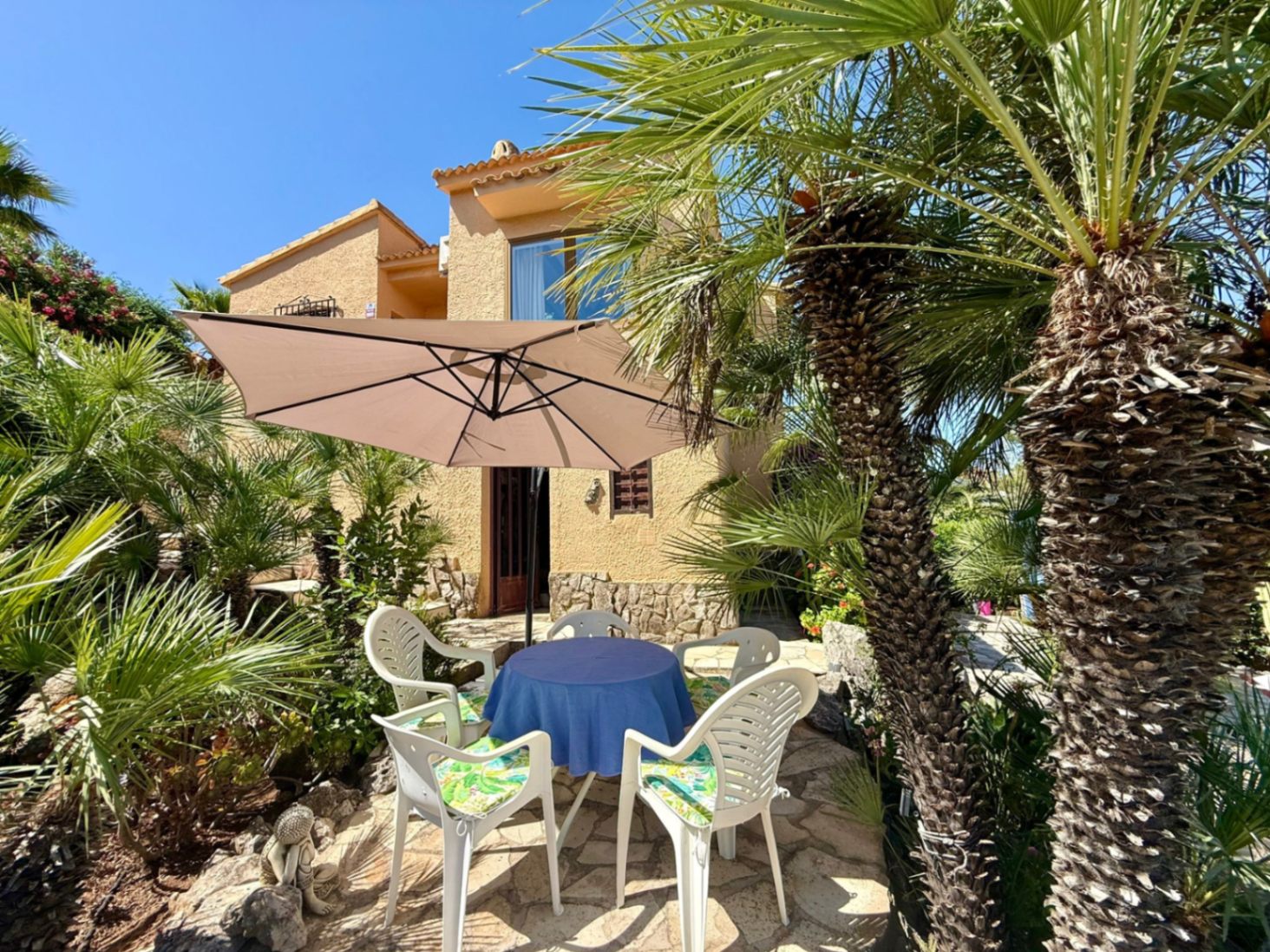 chafenla - Chalet en Monte Pedreguer de dos dormitorios con apartamento independiente