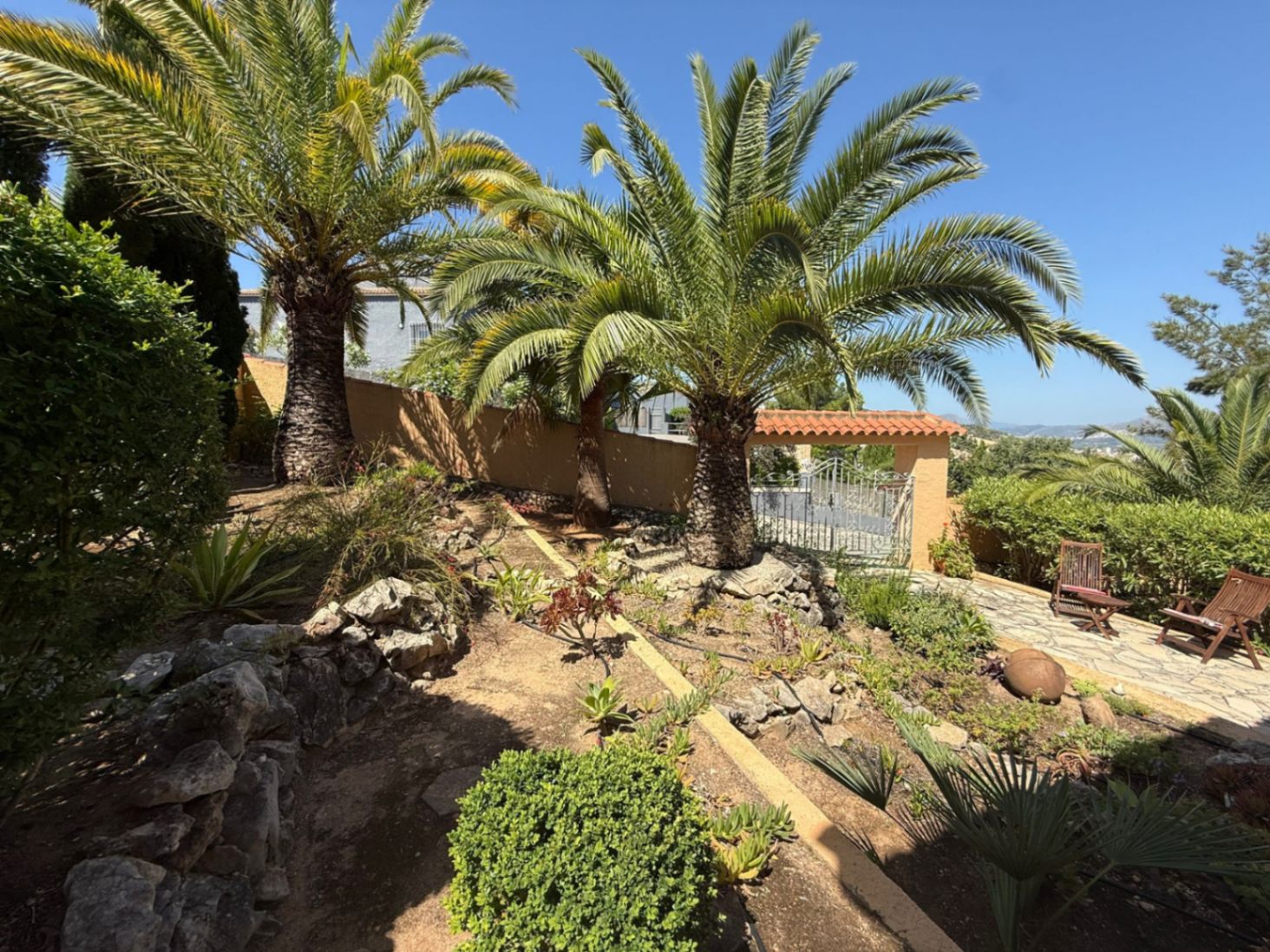 chafenla - Chalet en Monte Pedreguer de dos dormitorios con apartamento independiente