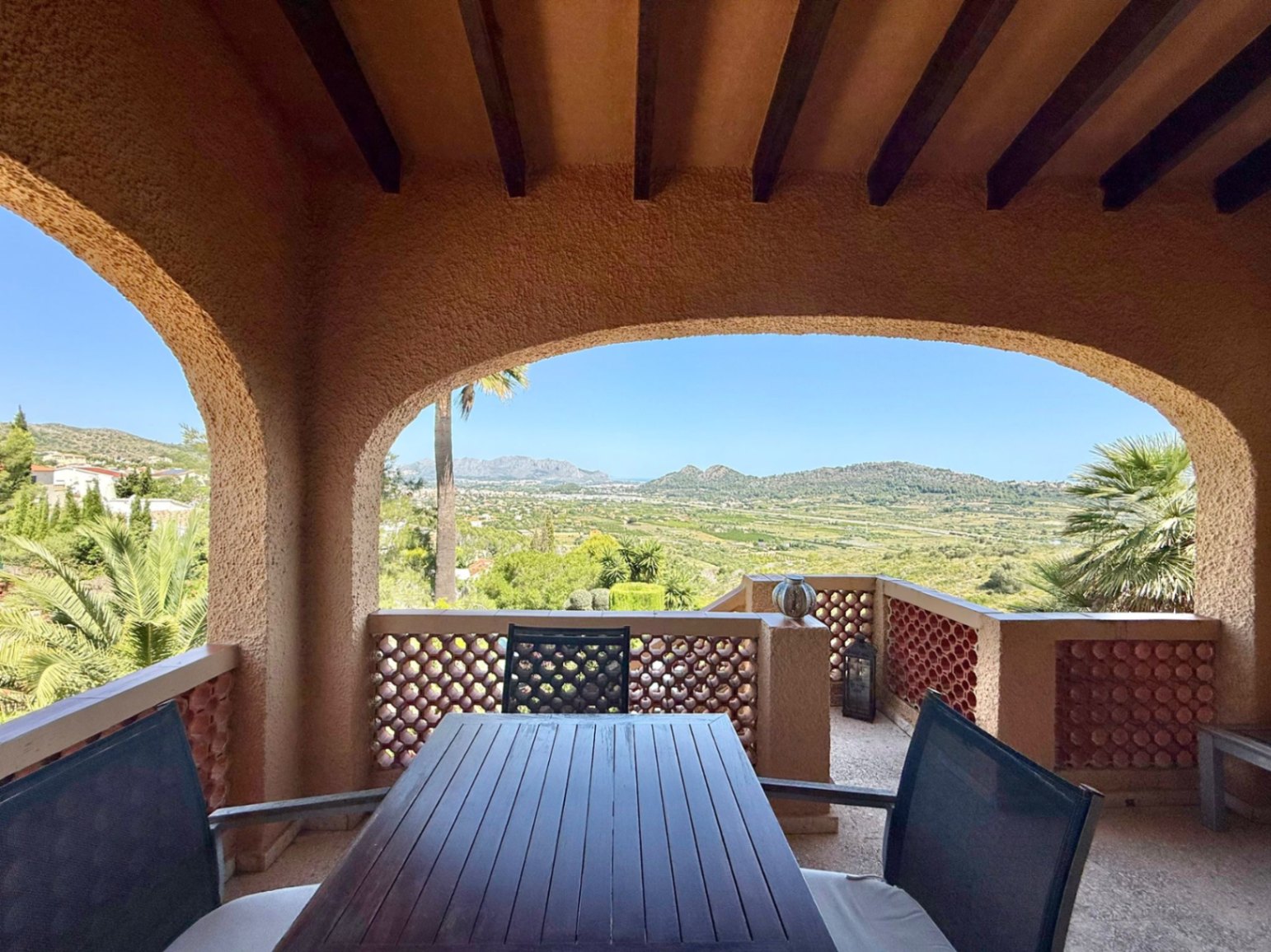 chafenla - Chalet en Monte Pedreguer de dos dormitorios con apartamento independiente