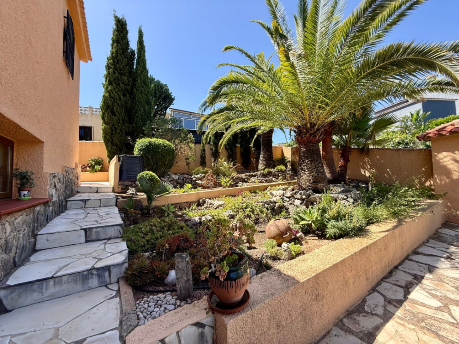 chafenla - Chalet en Monte Pedreguer de dos dormitorios con apartamento independiente