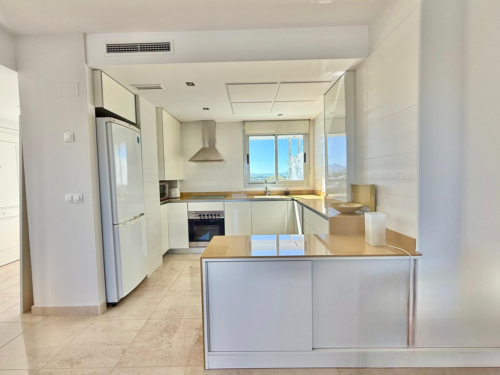 Penthouse avec des vues incroyables près de la mer et du centre de Denia.