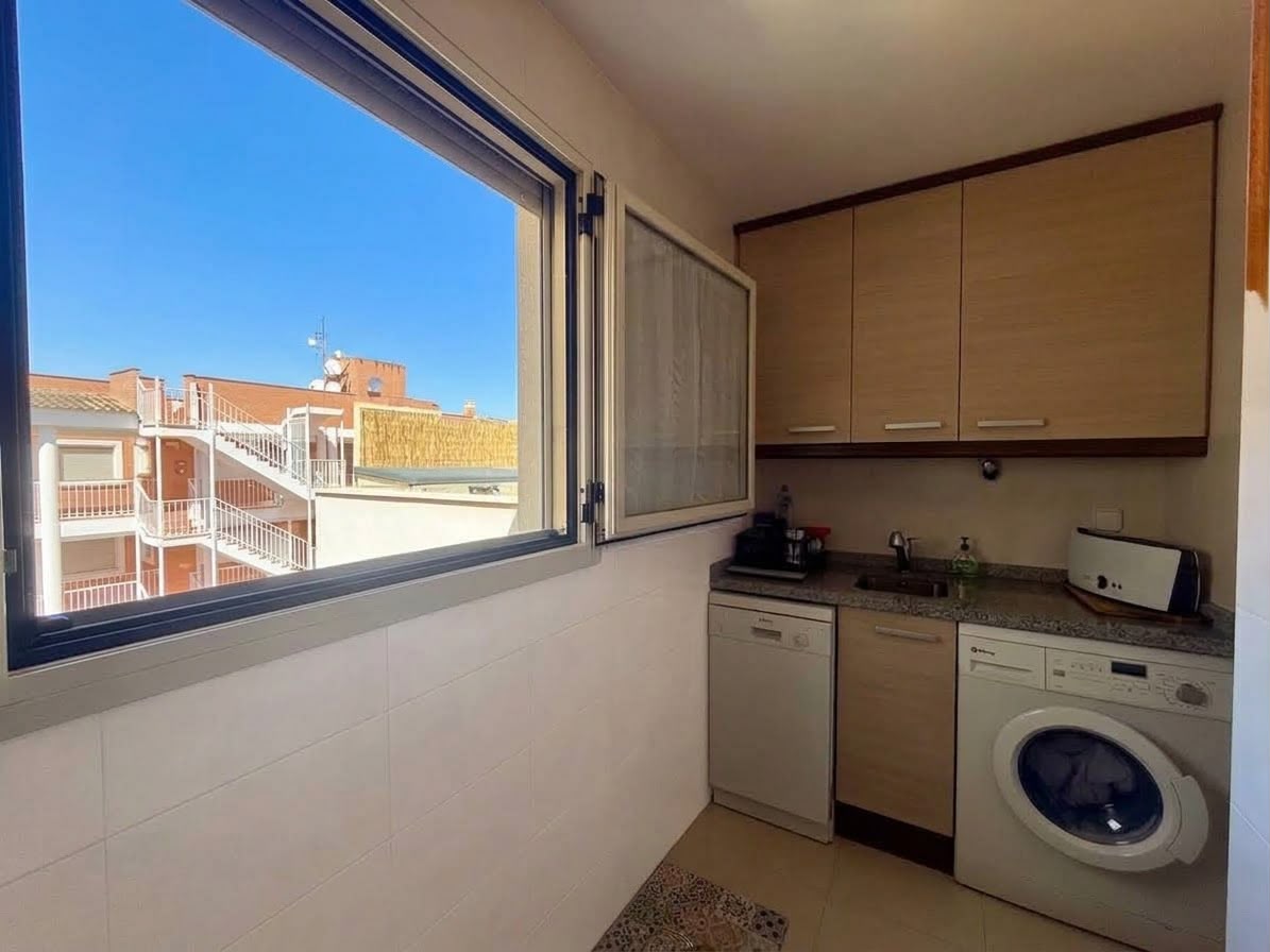 atmanla - Attique avec grande terrasse à Denia dans une urbanisation avec piscine.