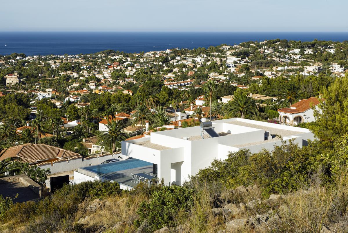 Modern house with sea views in Denia